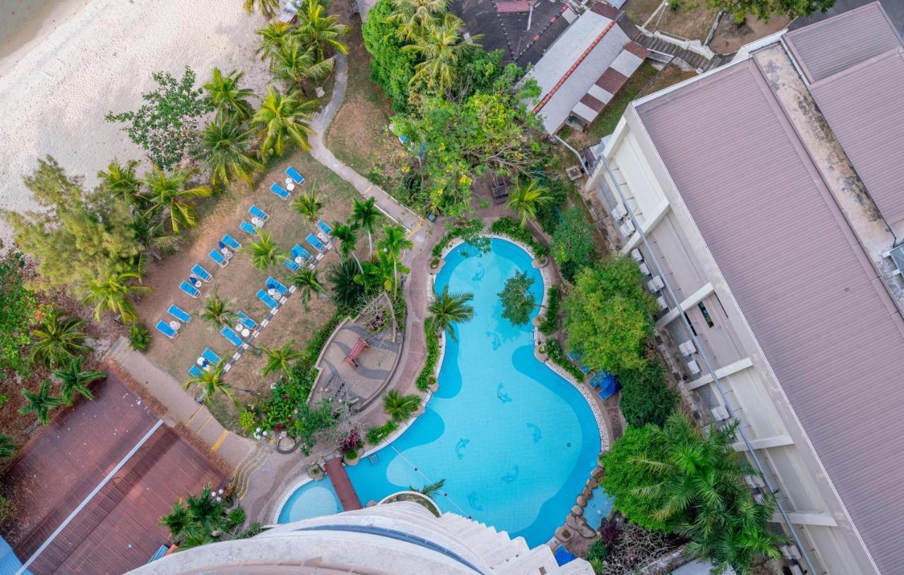 Romantic Couple Suite + Beach-Front Balcony Tanjung Bungah  Esterno foto