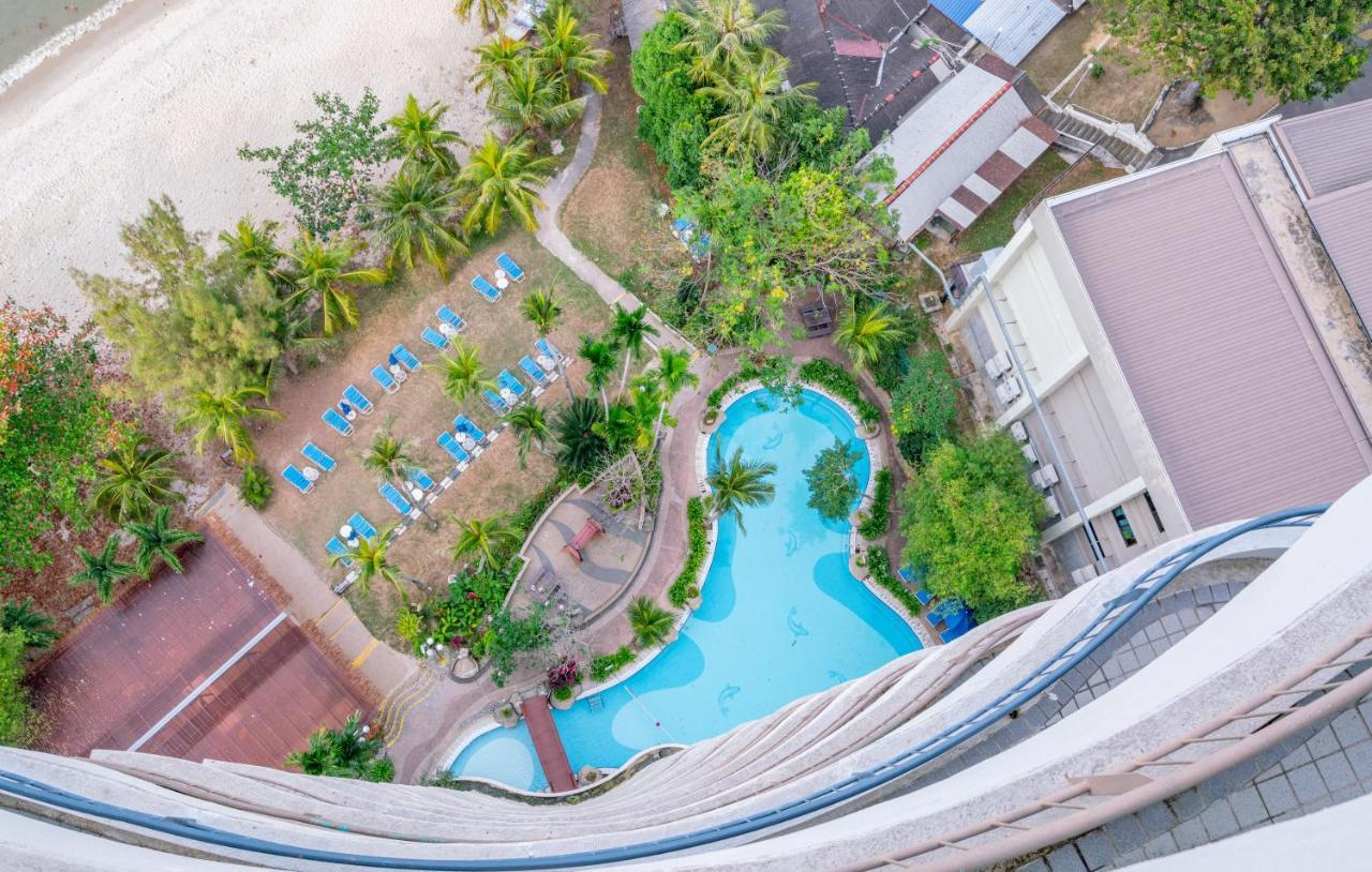 Romantic Couple Suite + Beach-Front Balcony Tanjung Bungah  Esterno foto