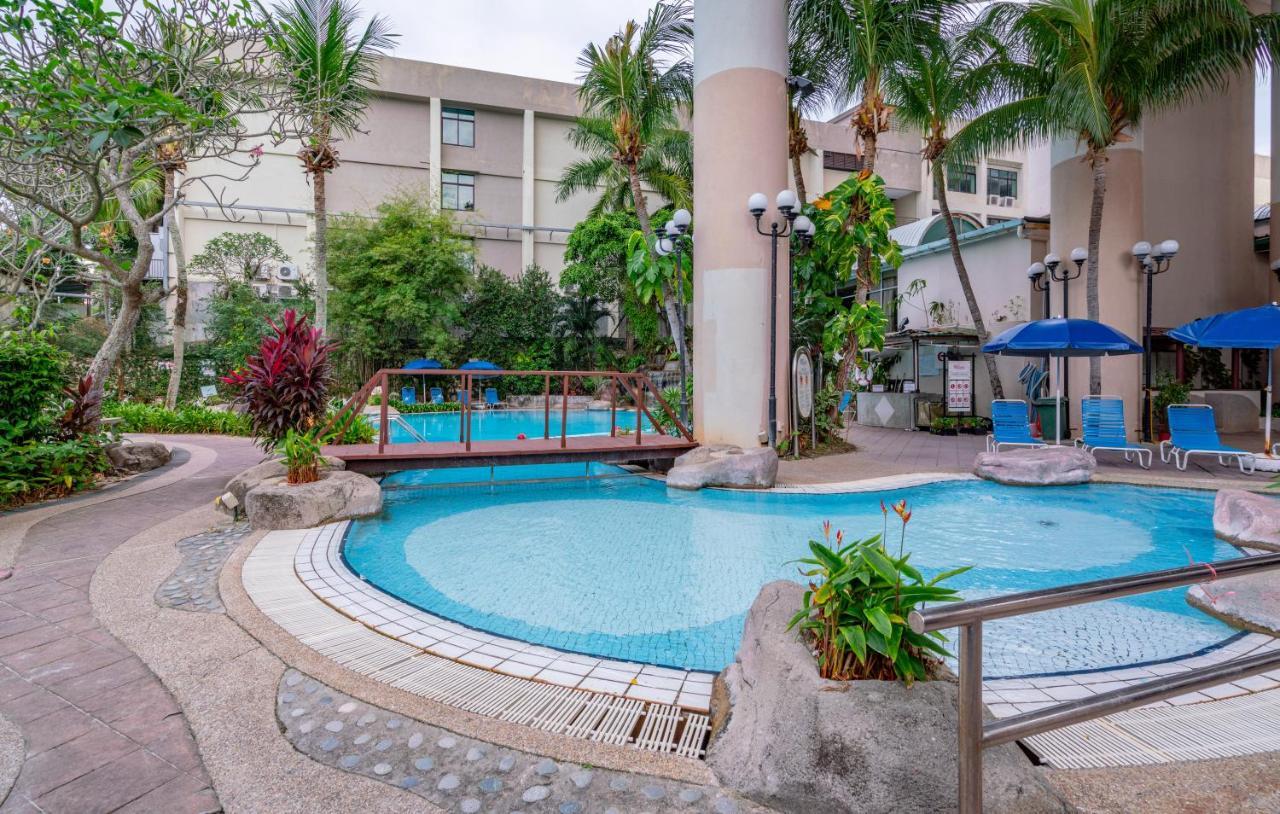 Romantic Couple Suite + Beach-Front Balcony Tanjung Bungah  Esterno foto